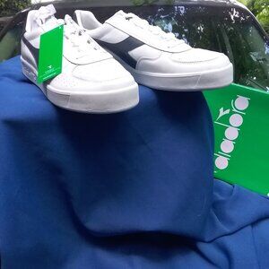 Diadora mens athletic shoes